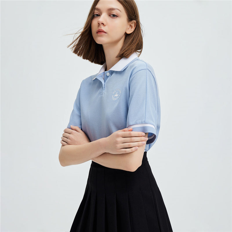 Ayollar uchun Navigare futbolkasi