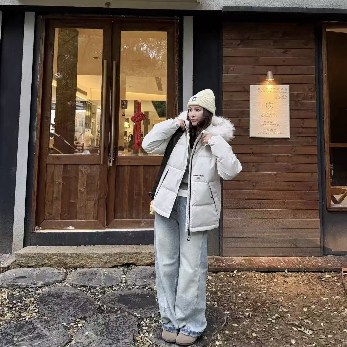 Пуховик Skechers