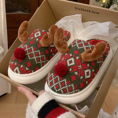 Yupqa chiziqlar qiziqarli Rojdestvo elk qish oylarida issiq multfilm paxta terlik ayollar yashil kiyish