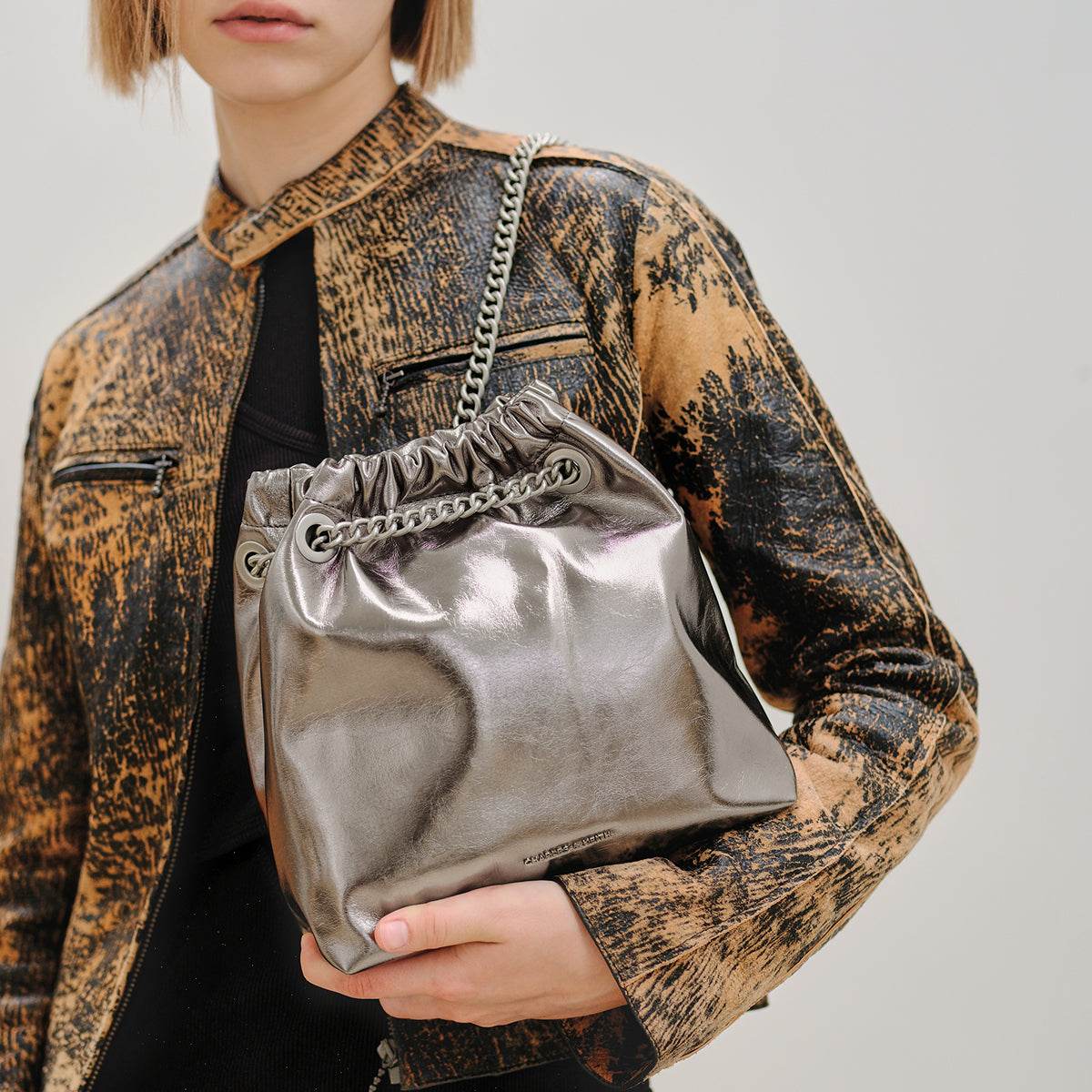 Сумка женская Charles&Keith Ck Drawstring Chain Mother Pu Bucket - Boxette Shop