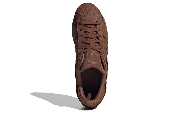 Ayollar uchun Adidas Superstar Series 82 krossovkalari