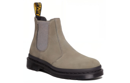 Doktor Martens etiklari 2976