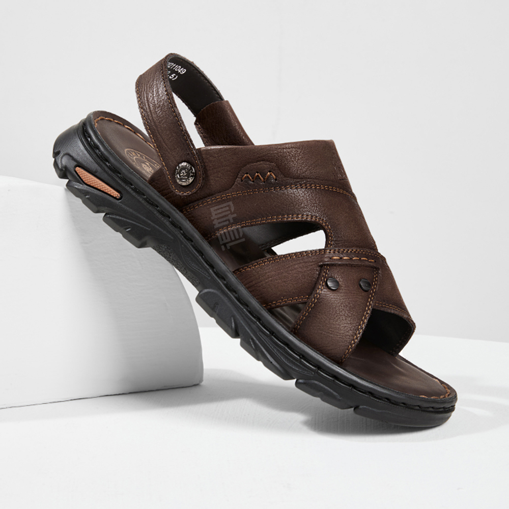 Erkaklar uchun tuya shaklidagi sandallar