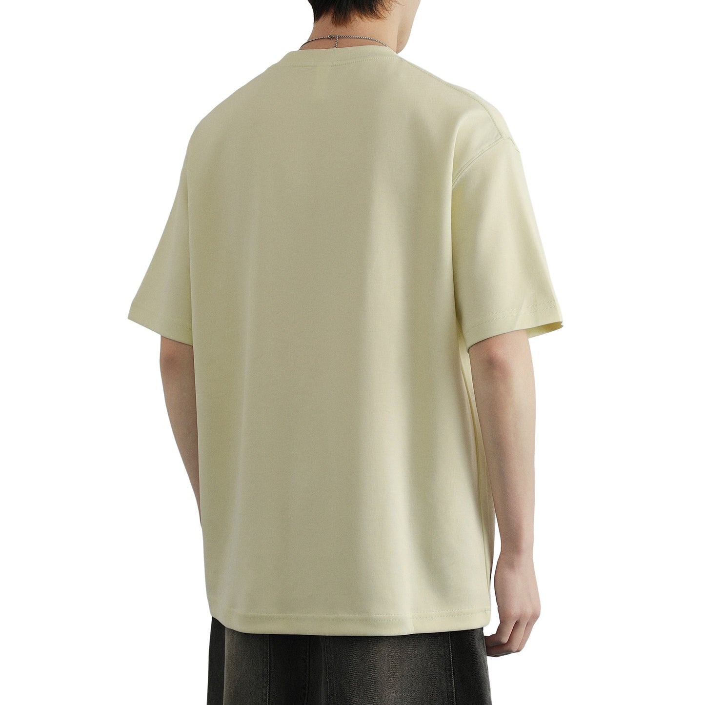 Hvga asosiy modellari eski pul uslubi yumshoq va qulay teri salqin tuyg'u yarim yengli pastki ko'ylak Amerika tekis rangli moda shaxsiyat trendi tasodifiy erkin qisqa qisma futbolkalar bir xil modellar bilan erkaklar va ayollar