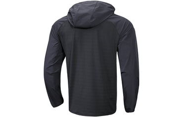 Under armour solid logo stretch sports woven jacket осенняя мужская куртка черного цвета