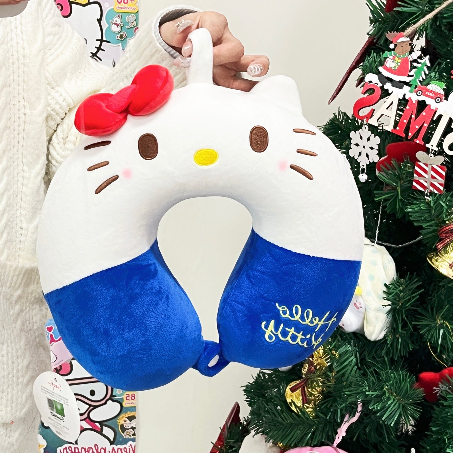 Sanrio x Hello Kitty bo'yin yostig'i