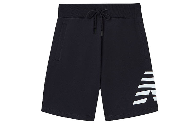 New Balance erkaklar uchun qora rangli Relaxed logotipli naqshli trikotaj shortilar