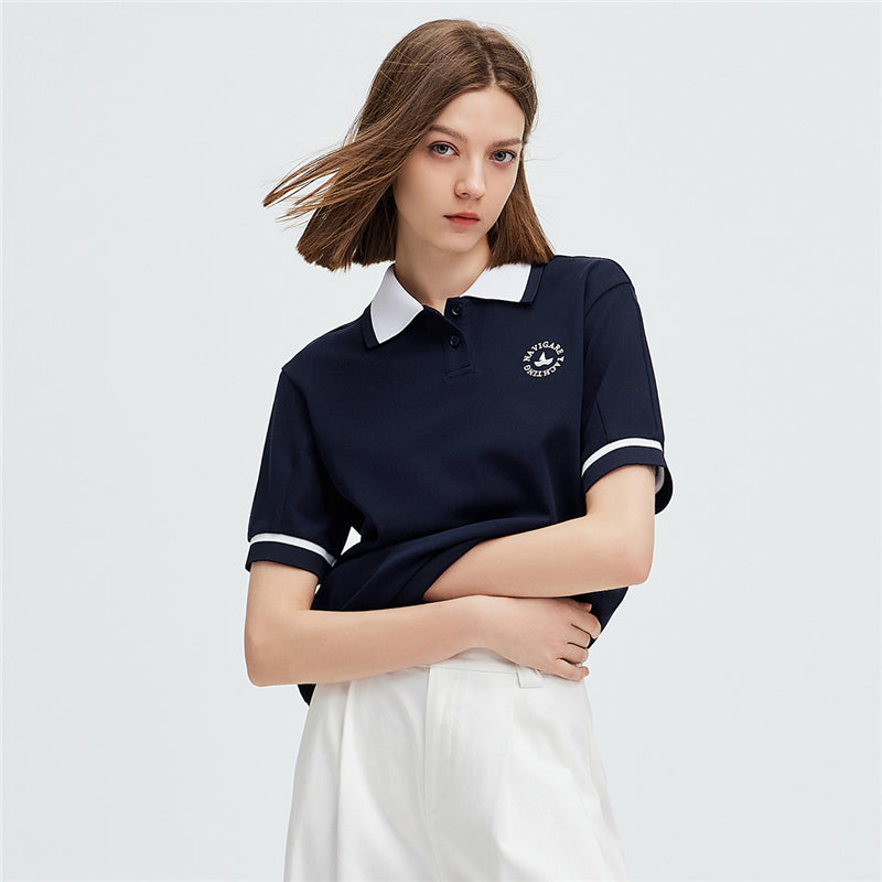 Ayollar uchun Navigare futbolkasi