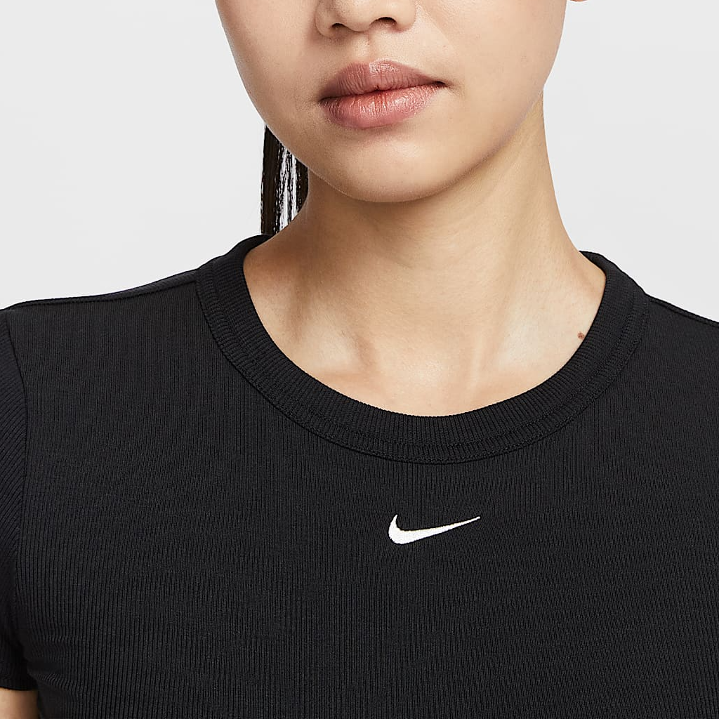 Спортивные шорты женские Nike Sportswear