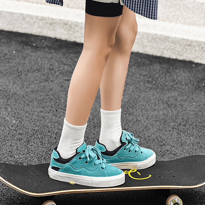 Vanssi krossovkalari