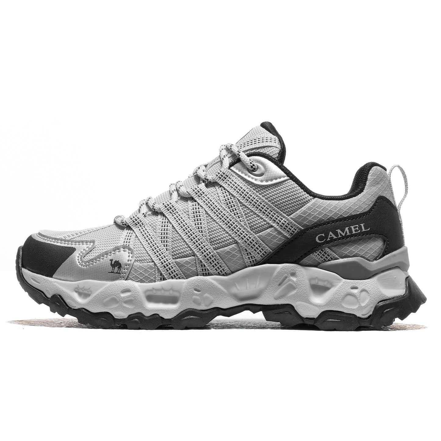 Ayollar uchun tuya krossovkalari