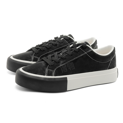 Vanssi krossovkalari