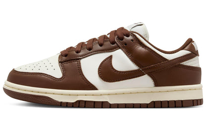 Nike Dunk "Jigarrang va yelkandagi yuzalar"