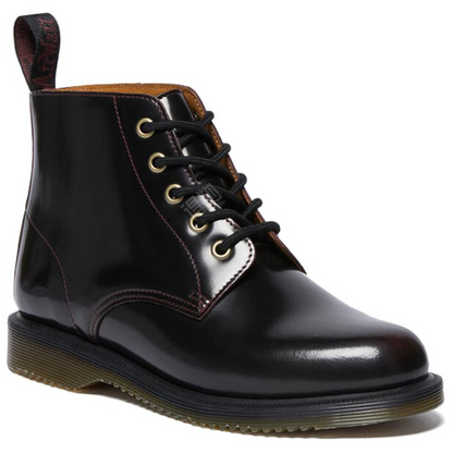 Erkaklar uchun Dr Martens etiklari