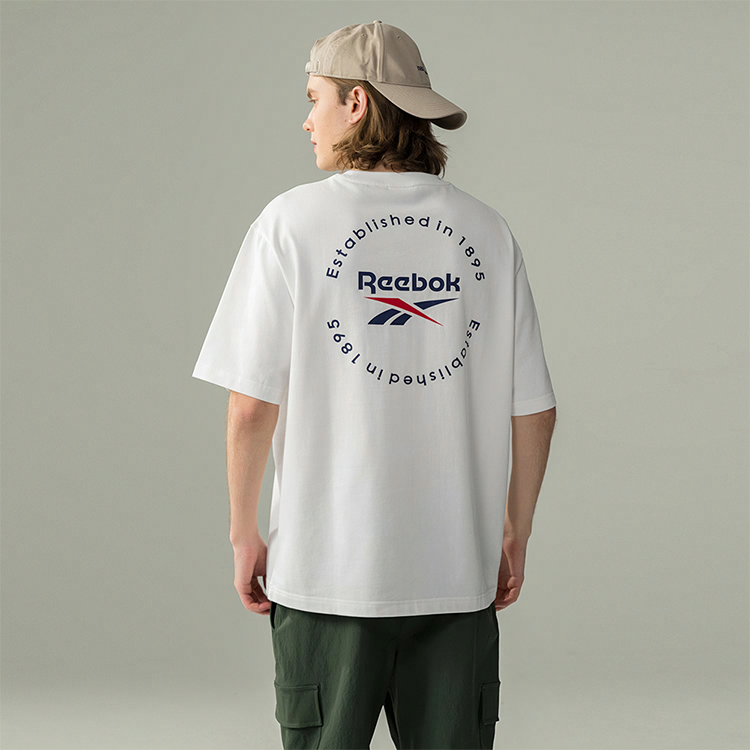 Reebok erkaklar futbolkasi