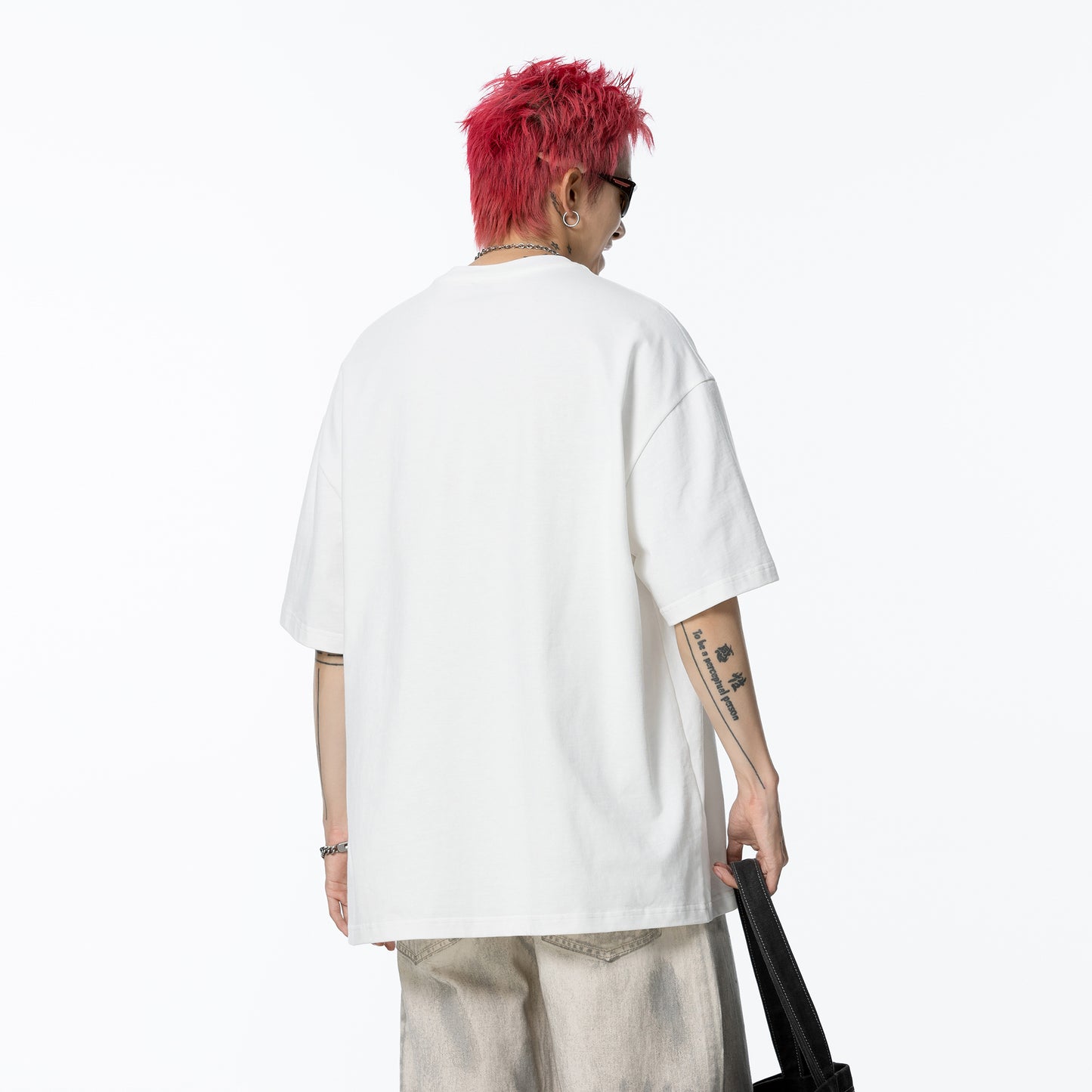 Golfkross harflari shimgichli bosilgan naqshinkor kashtado'zlik tasodifiy yumaloq bo'yinli yelkali qisqa yengli futbolkalar naqshli erkaklar va ayollar