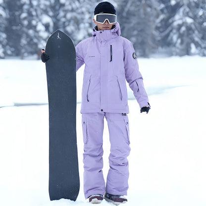 Loughnea erkaklar chang'i kostyumi