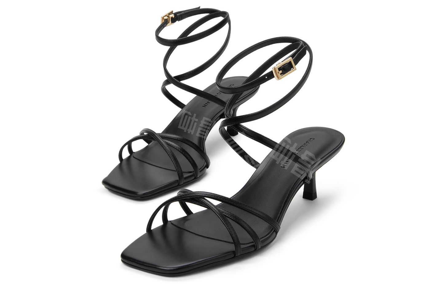 Charlz va Keyt ayollar sandallari