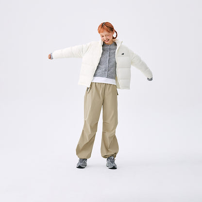 New Balance sport life to'plami brend logotipi engil tekis rangli fermuarli etagi sozlanishi stendli yoqa o'rdak past qalpoqsiz oddiy nonli past ko'ylagi ayollar fil suyagi