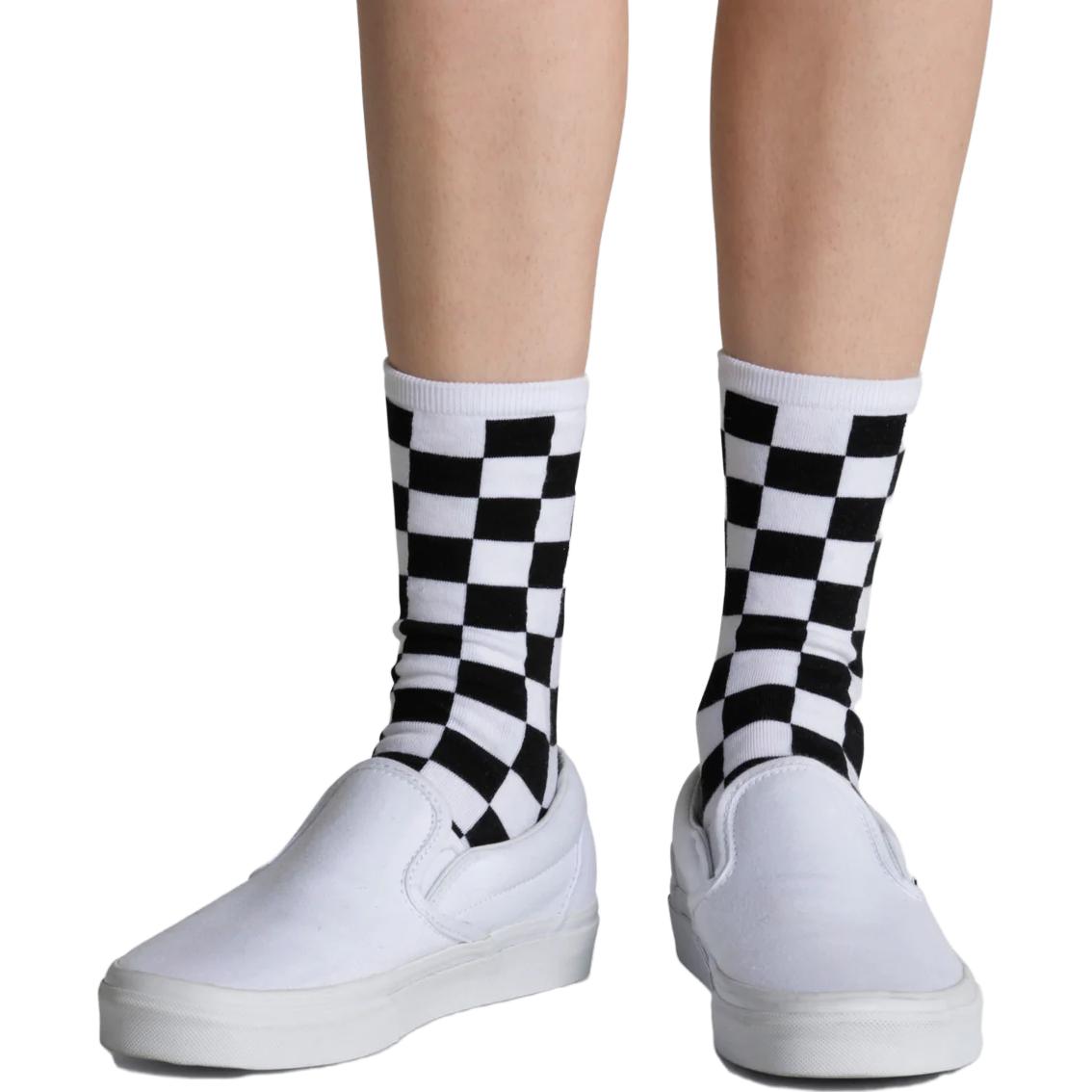 Vans shaxmatli atletik tasodifiy skeytbord o'rta buzoq paypoqlari ayollar uchun qora oq