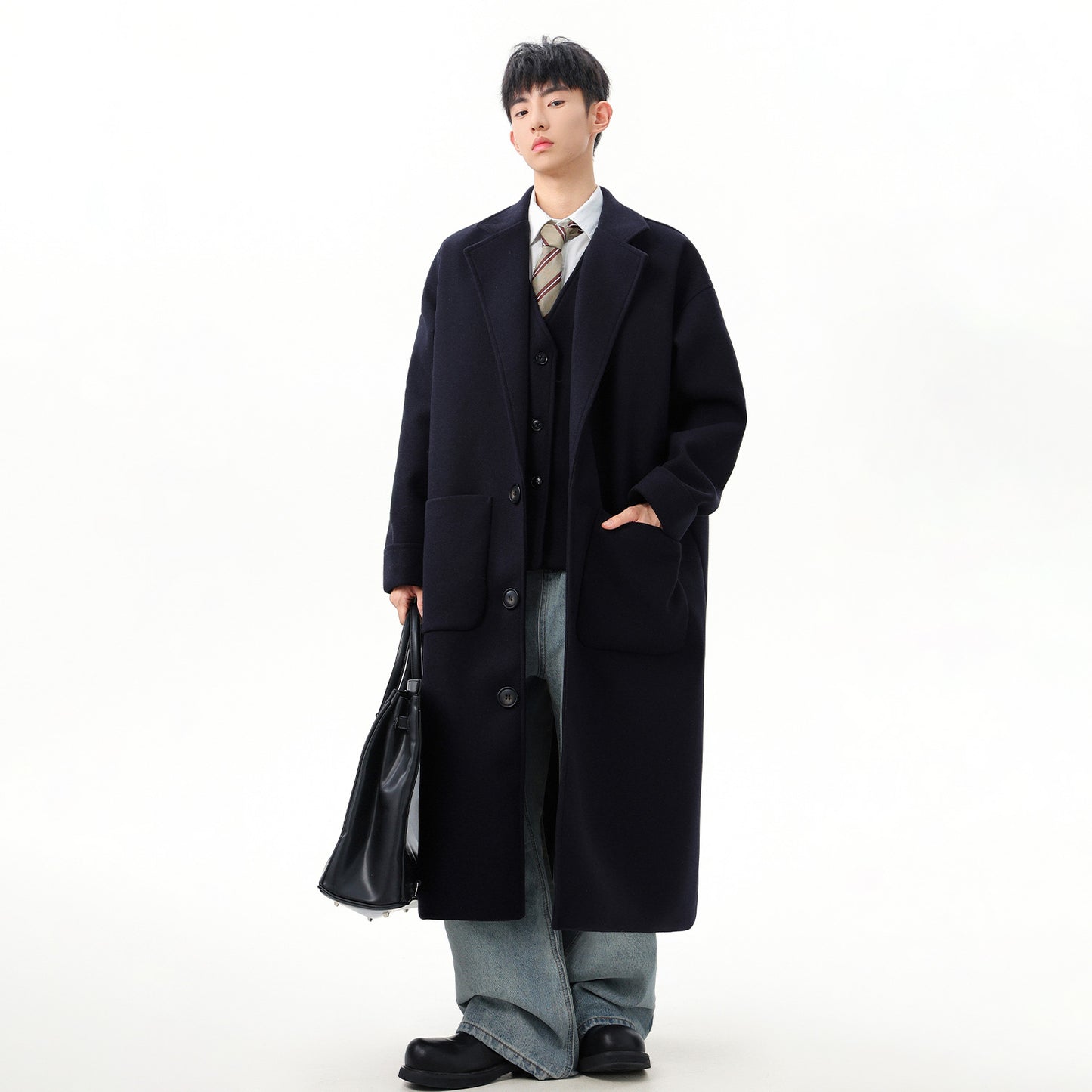 FC Barcelona koreys dangasa uslubidagi asosiy uzun cho'ntakli issiq ko'ylagi uzun yengli lapel ikki qismli qulay moda katta sezgi trendi tasodifiy palto bir xil paragrafli erkaklar va ayollar