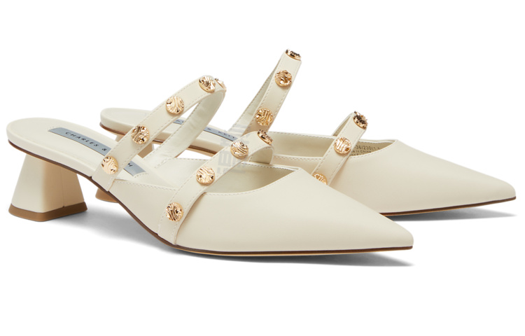 Charlz va Keyt ayollar poyabzali