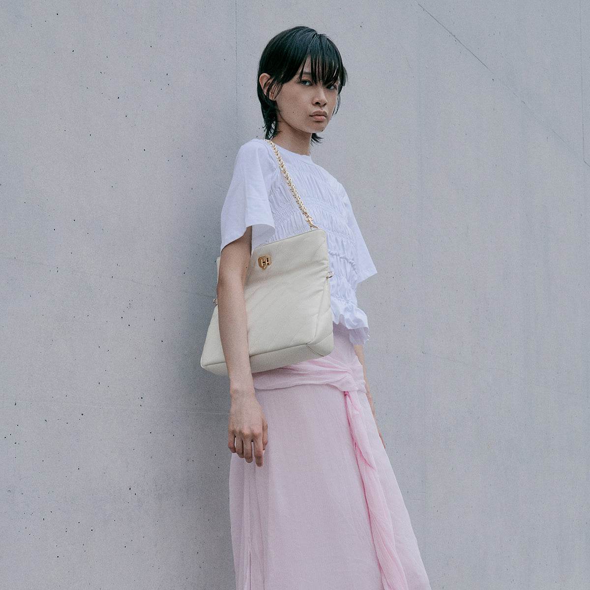 Сумка женская Charles&Keith Commuter Capacity Quilted Underarm - Boxette Shop