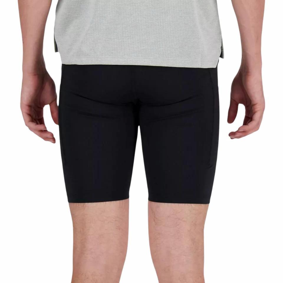 Yangi balansli silliq cho'ntak yarim qattiq fitnes yugurish tor yugurish shorti erkaklar qora