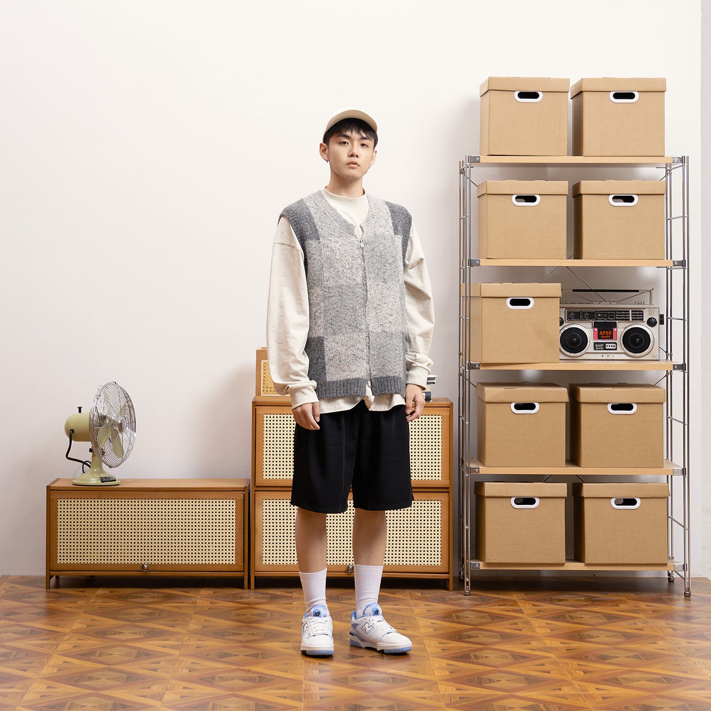 New Balance NB 550 Oq va ko'k rangdagi erkaklar va ayollar uchun past-to'pli retro basketbol poyabzali