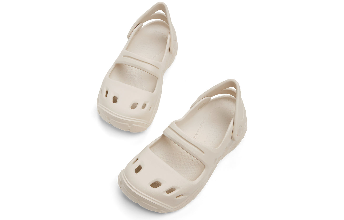 Charlz va Keyt ayollar sandallari