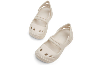 Charlz va Keyt ayollar sandallari