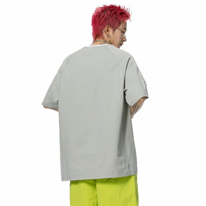 Kollej uslubidagi golfkross rangli to'qnashuv lentasi chiziqli yelkali yengli dumaloq bo'yinli qisqa yengli futbolka bir xil paragrafli erkaklar va ayollar