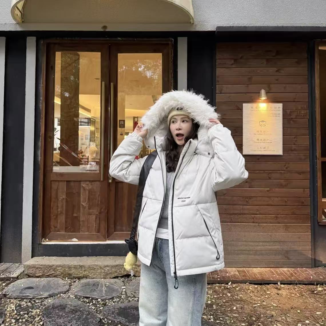 Пуховик Skechers