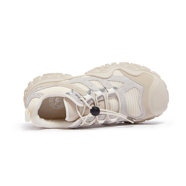 Ayollar uchun tuya krossovkalari