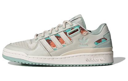 Adidas Originals Forum ayollar krossovkalari