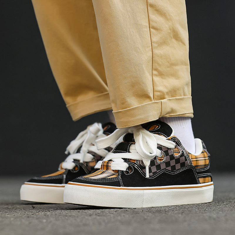 Vanssi krossovkalari