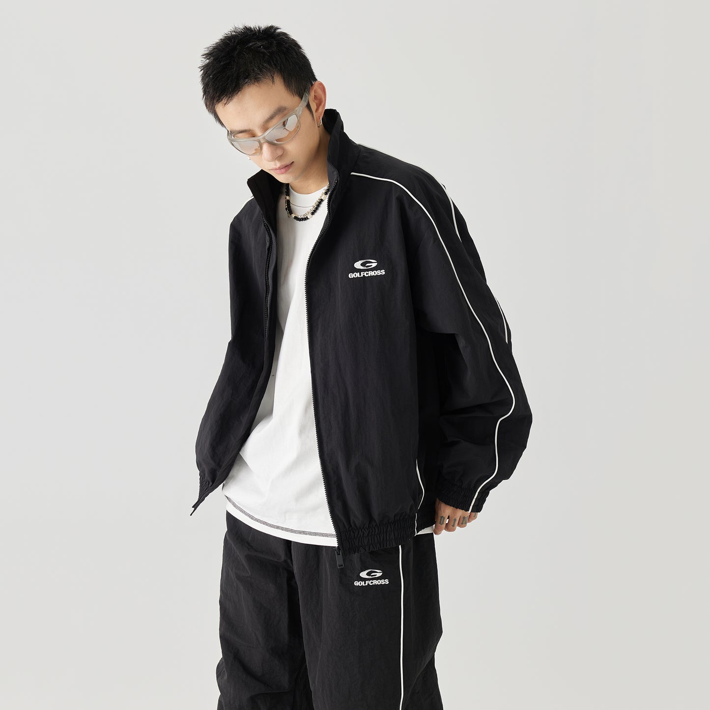 Erkaklar golf kross ko'ylagi