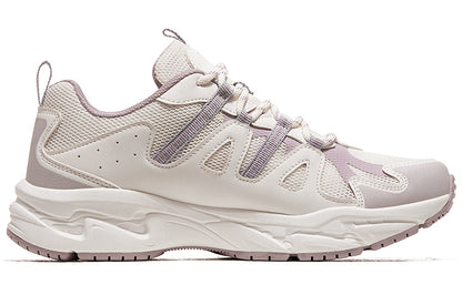 Ayollar uchun tuya krossovkalari