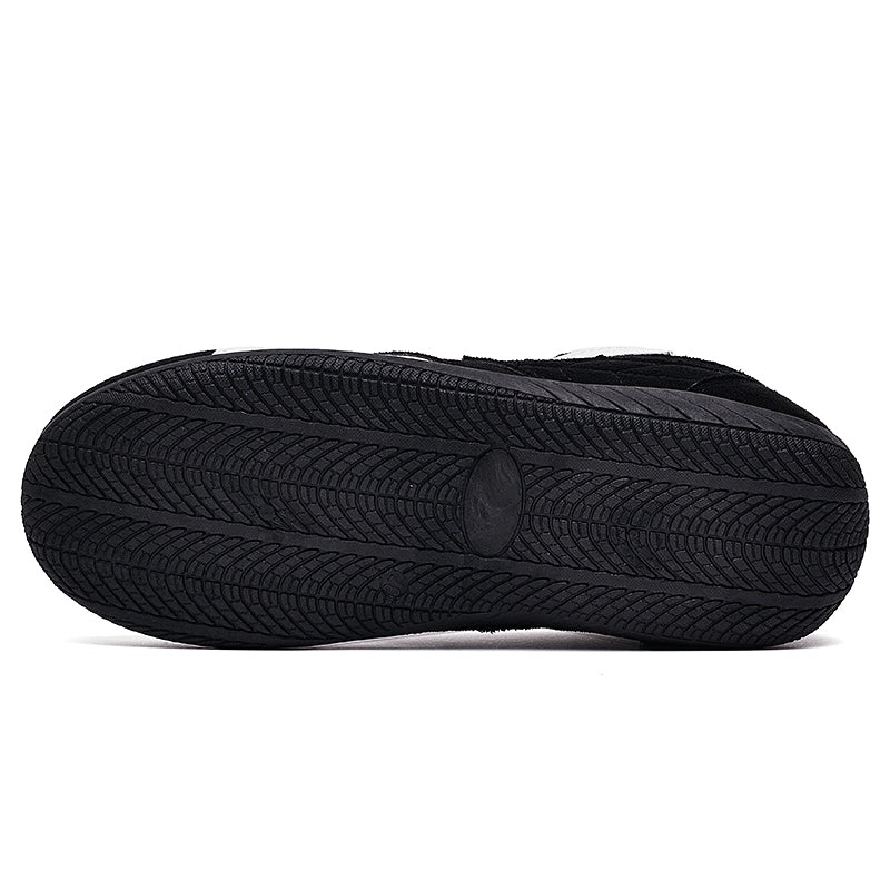 AAA 1955-yildan beri krossovkalar