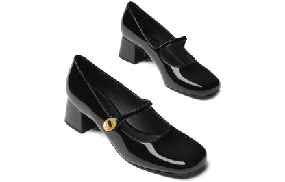 Charlz va Keyt ayollar poyabzali