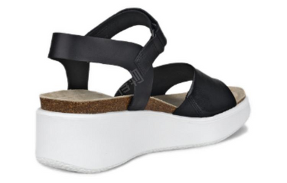 Сандалии женские ECCO T-Strap