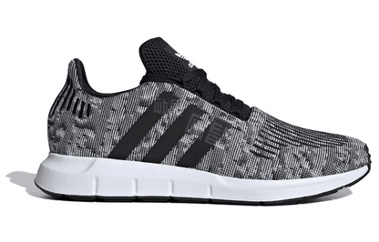 Кроссовки Adidas Originals Swift Run