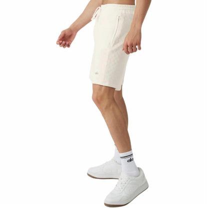 Alo Yoga Erkaklar uchun tekis rangli to'rli nafas oladigan tennis shorti