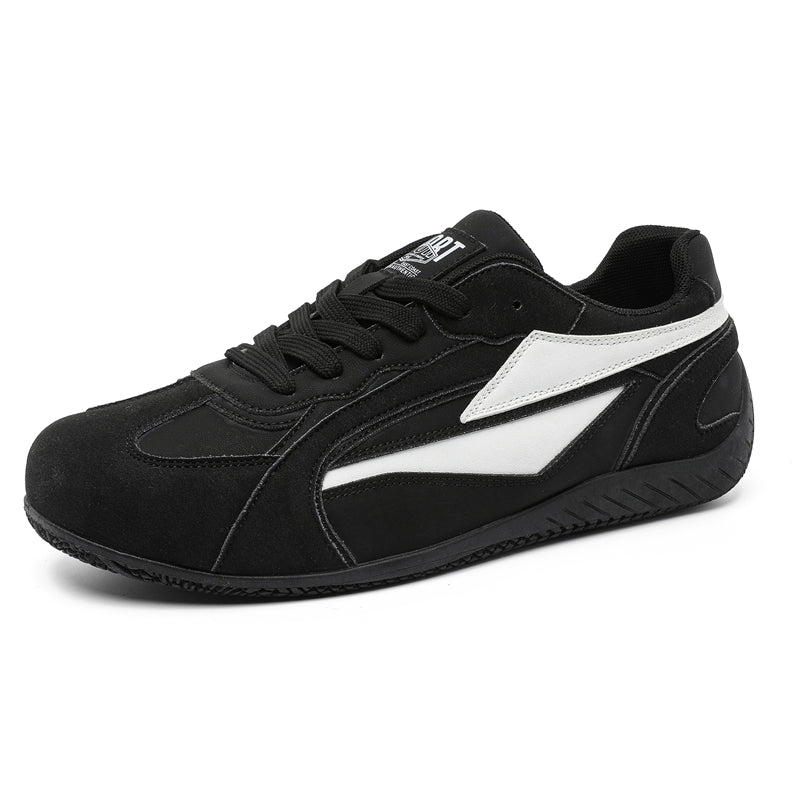 Erkaklar AAA 1955-yildan beri krossovkalar