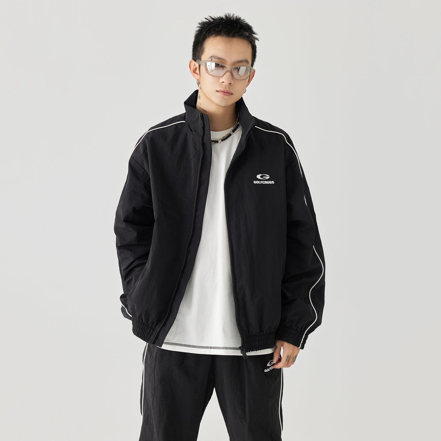 Erkaklar golf kross ko'ylagi