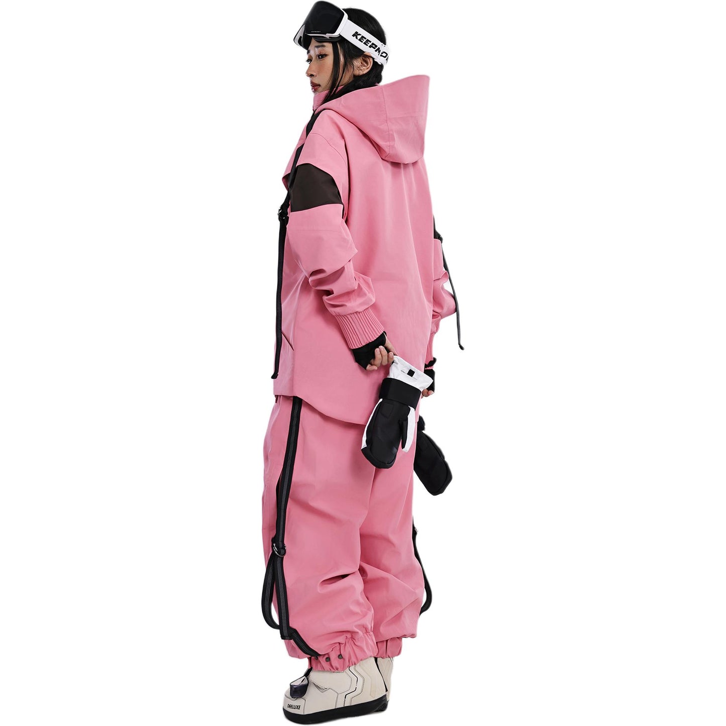 Keep Money chang'i kostyumi