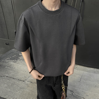 Paddy Julia bir xil rangdagi toza to'rtburchakli yelkali siluet, dekonstruksiya qilingan katta tuyg'usi yumaloq bo'yinli bo'shashgan yelkali ko'p qirrali besh chorak yengli qisqa yengli futbolka bir xil modeldagi erkaklar va ayollar