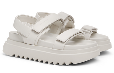 Charlz va Keyt ayollar sandallari