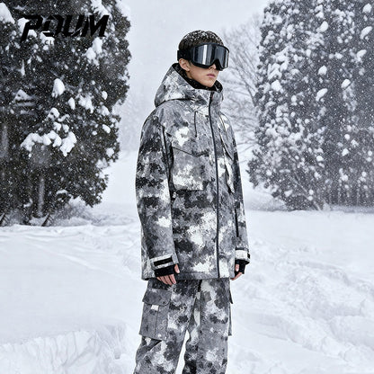 POUM chang'i kostyumi