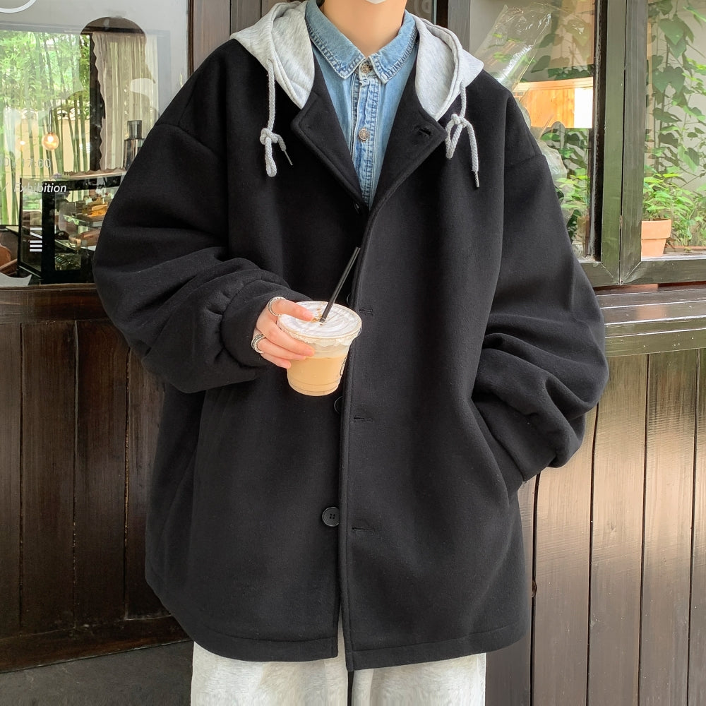 Frq Amerika retro qalpoqli bir ko'krakli o'rta uzunlikdagi Britaniya uslubidagi keng o'lchamli ko'ylagi universal brend logotipi dizayni kapalak tugmachalari pinlar nom plitasi Gonkong uslubidagi bir xil rangdagi erkaklar va ayollar